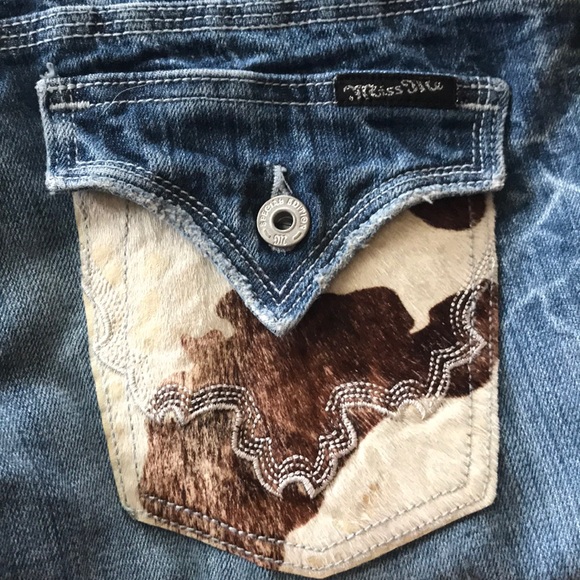 3/$15 😎 Miss Me Special Edition Cowhide Jeans Shortened 26 - Picture 6 of 8